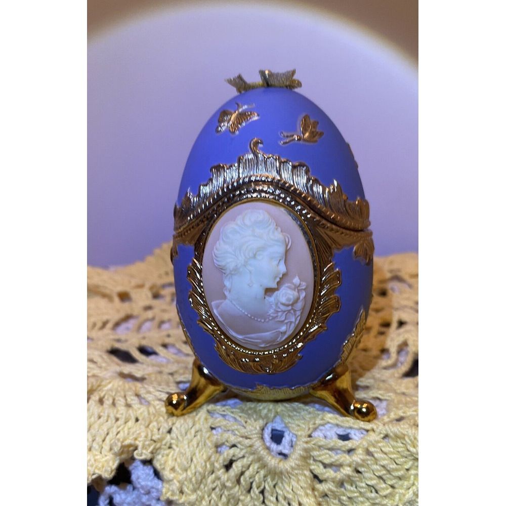 Vintage Carved Cameo Faberge Hinged Trinket Box Music Box Ring Holder Blue/Peach